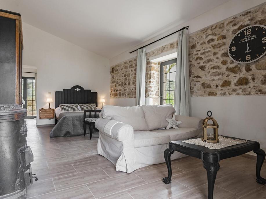 Bramasole Charming House Hotel Комизо Екстериор снимка